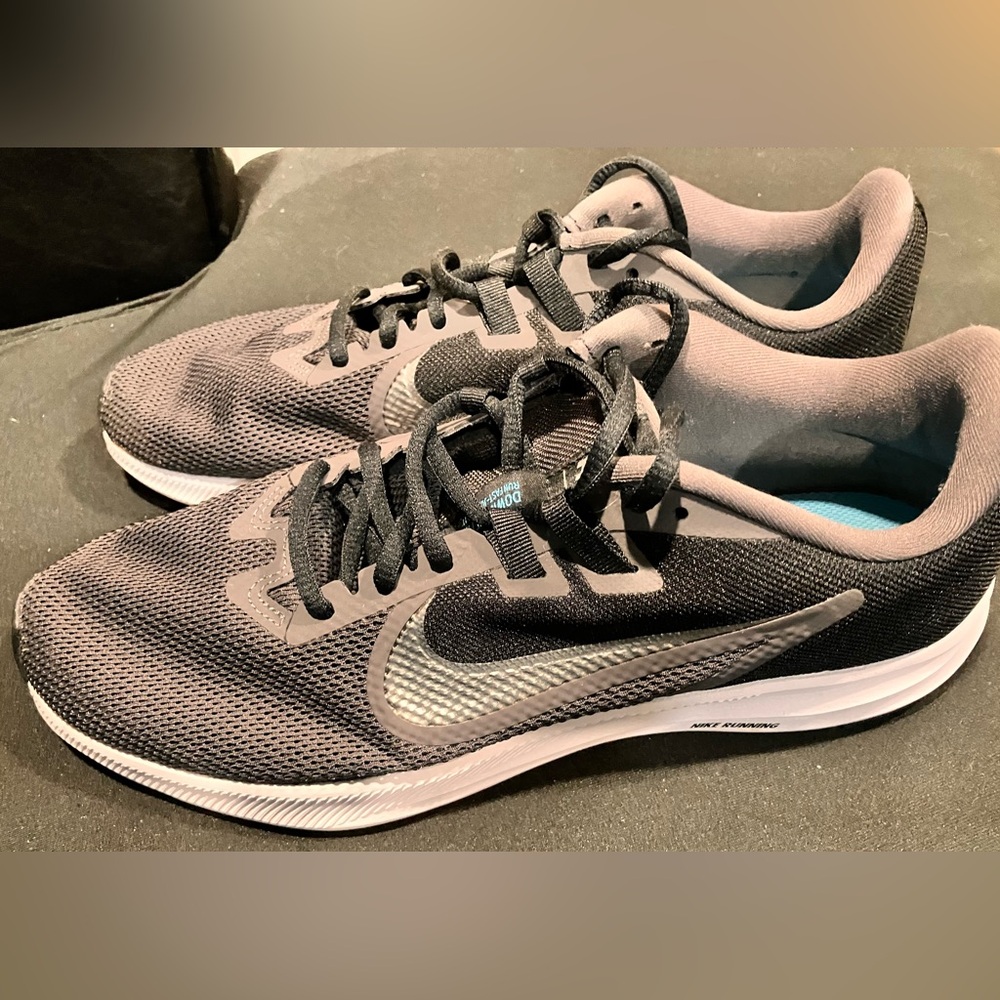 Nike Down Shifter Running Tennis Shoes